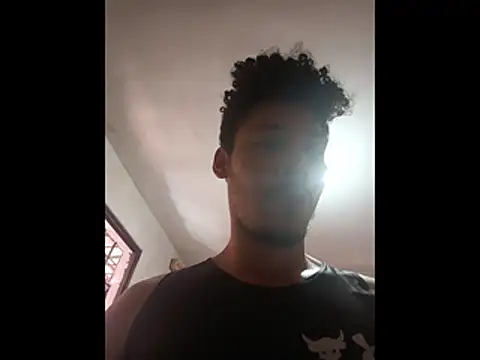 RuiMaddoox online show from March 31, 4:42 pm