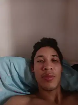 Snapshot of RuiMaddoox chatting on October 31, 4:25 pm RuiMaddoox online show from October 31, 4:25 pm