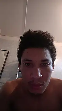 Snapshot of RuiMaddoox chatting on November 6, 6:01 pm RuiMaddoox online show from November 6, 6:01 pm