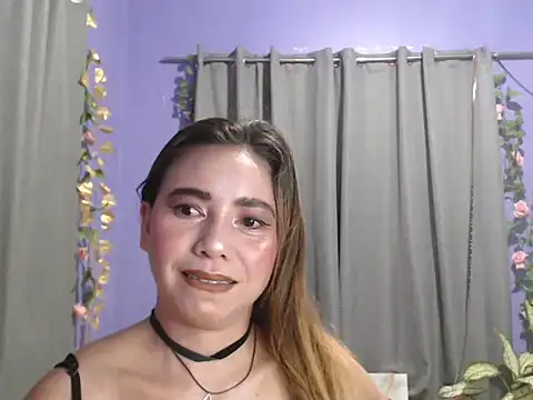 Snapshot of hotasianpinky chatting on October 25, 6:41 pm hotasianpinky online show from October 25, 6:41 pm