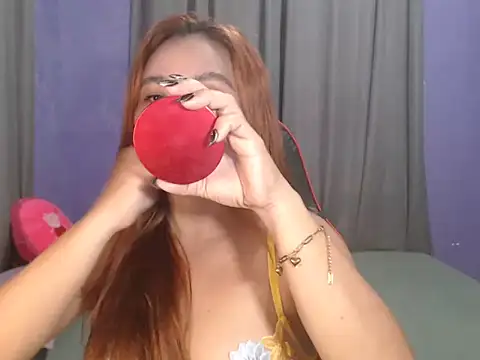 hotasianpinky online show from July 13, 8:13 am