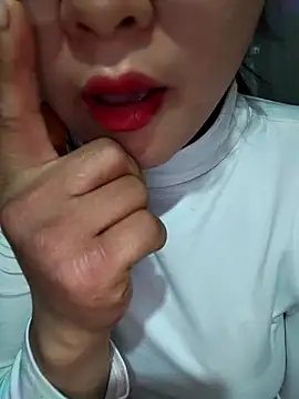 moa koa online show from December 17, 1:32 am