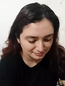 Anaa Rose online show from December 5, 2:59 pm