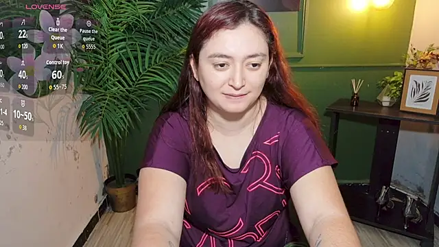 Anaa Rose online show from May 28, 1:06 pm