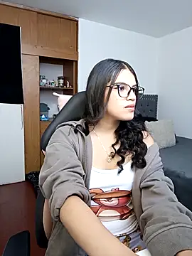 Snapshot of asumi_18 chatting on September 10, 3:00 pm asumi 18 online show from September 10, 3:00 pm