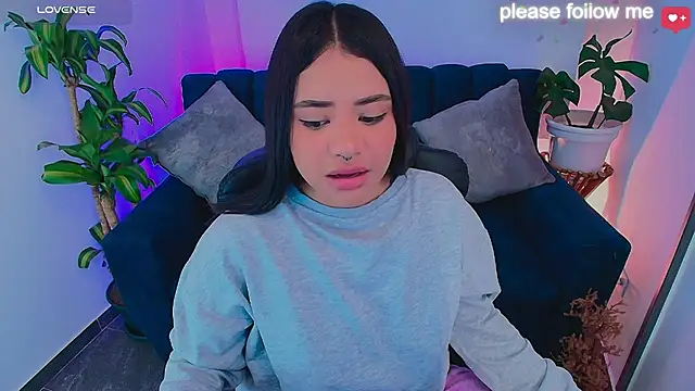 nicemiiaa7  online show from March 23, 12:16 pm