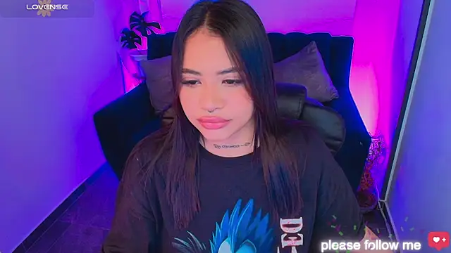 nicemiiaa7  online show from March 7, 11:54 pm