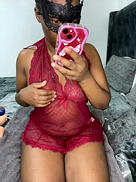 wellbuiltDiosa online show from October 5, 10:44 pm