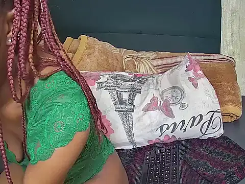 Pretty miss devilxxx35 online show from June 27, 6:47 pm