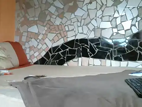 Pretty miss devilxxx35 online show from April 9, 12:44 pm