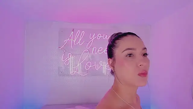 aleksandramiller  online show from March 13, 12:54 pm