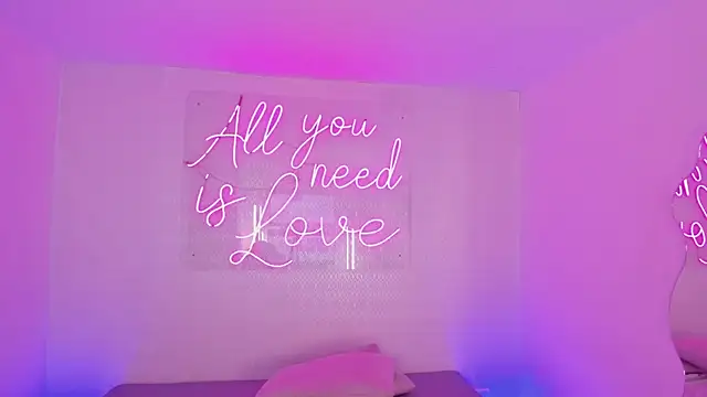 aleksandramiller  online show from May 12, 1:06 pm