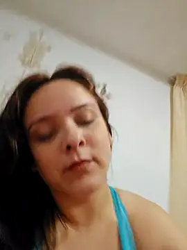 ARALUNAA online show from December 14, 10:37 pm