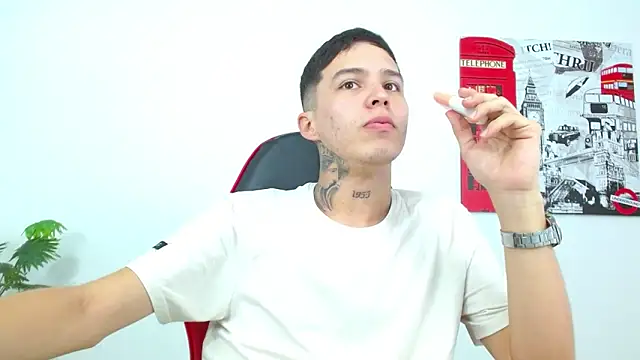 Cumandres18 online show from February 19, 2:58 pm