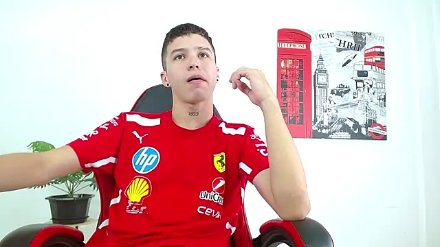 Snapshot of Cumandres18 chatting on October 4, 2:18 pm Cumandres18 online show from October 4, 2:18 pm