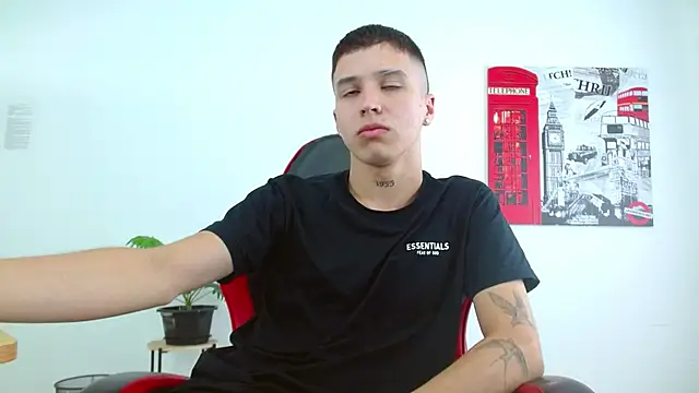 Snapshot of Cumandres18 chatting on November 22, 2:16 pm Cumandres18 online show from November 22, 2:16 pm