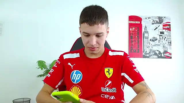 Snapshot of Cumandres18 chatting on December 3, 2:16 pm Cumandres18 online show from December 3, 2:16 pm