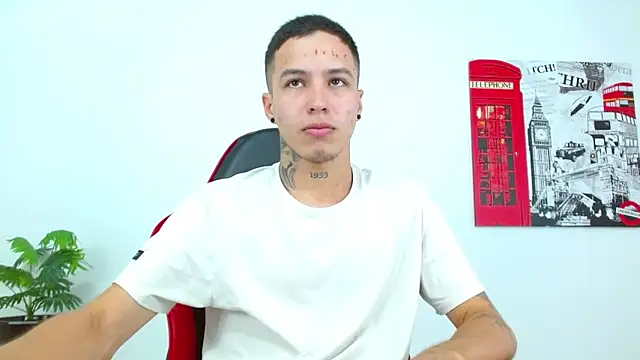 Cumandres18 online show from May 12, 3:07 pm