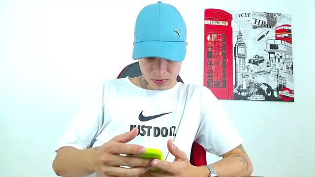 Cumandres18 online show from February 12, 3:01 pm