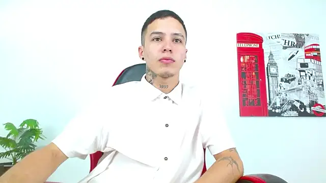 Cumandres18 online show from May 19, 3:08 pm