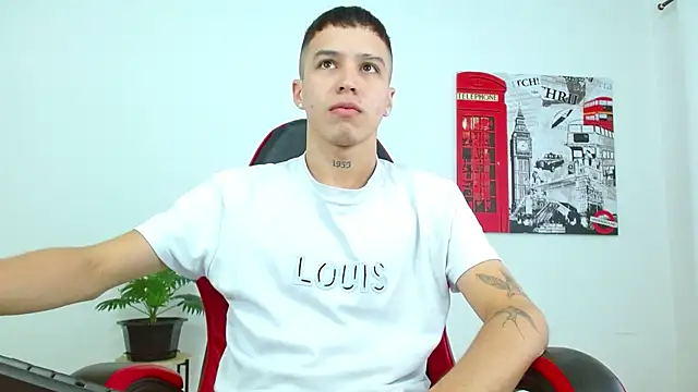 Snapshot of Cumandres18 chatting on December 1, 2:18 pm Cumandres18 online show from December 1, 2:18 pm