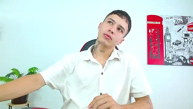 Cumandres18 online show from March 4, 2:47 pm