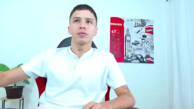 Snapshot of Cumandres18 chatting on November 10, 2:00 pm Cumandres18 online show from November 10, 2:00 pm