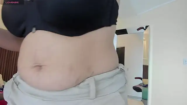 GIANAMILLER6 online show from October 30, 11:30 am