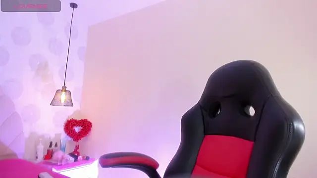 GIANAMILLER6 online show from March 3, 12:23 pm