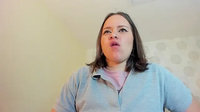 GIANAMILLER6 online show from October 24, 12:15 pm