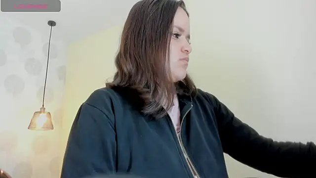 GIANAMILLER6 online show from January 6, 12:09 pm