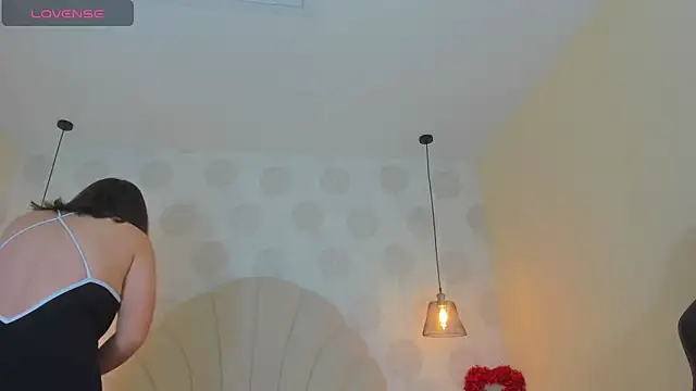 GIANAMILLER6 online show from March 14, 12:00 pm