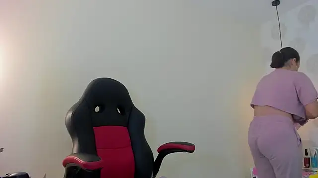 GIANAMILLER6 online show from September 15, 12:16 pm