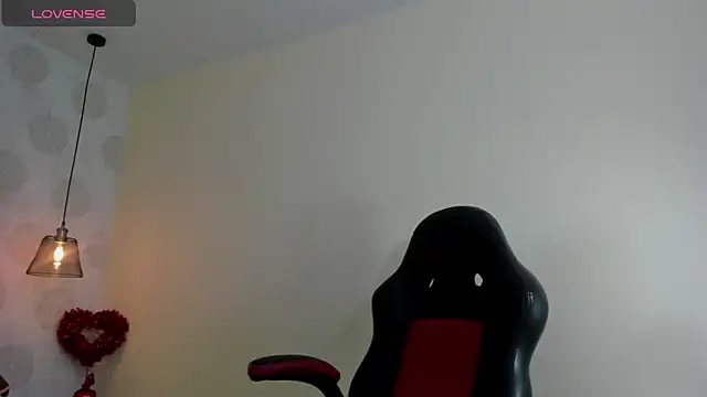 GIANAMILLER6 online show from March 25, 12:04 pm