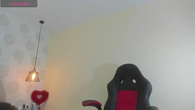 GIANAMILLER6 online show from March 12, 12:20 pm