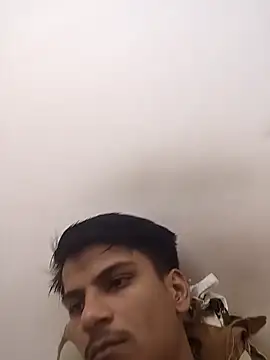 Snapshot of KaranSingh0m chatting on May 24, 7:30 am KaranSingh0m online show from May 24, 7:30 am