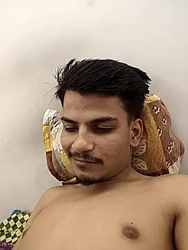 Snapshot of KaranSingh0m chatting on May 7, 9:51 pm KaranSingh0m online show from May 7, 9:51 pm