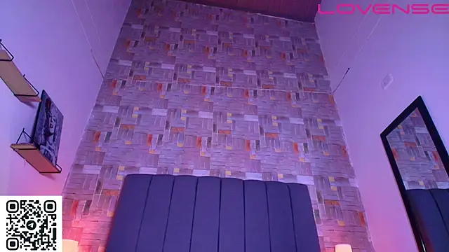 Snapshot of catalina_santana20 chatting on May 11, 2:35 am catalina santana20 online show from May 11, 2:35 am