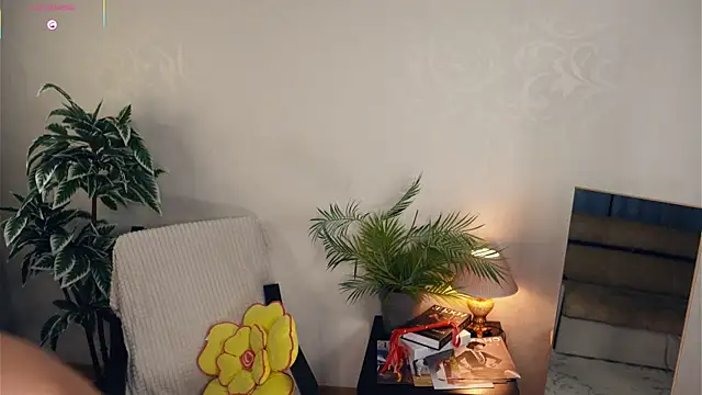 OdellaGillingham online show from October 25, 7:14 pm