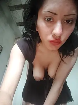 Snapshot of emilypeluda chatting on September 12, 2:39 pm emilypeluda online show from September 12, 2:39 pm