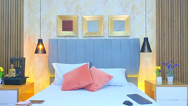 Tifany boobsgb online show from October 31, 9:11 pm