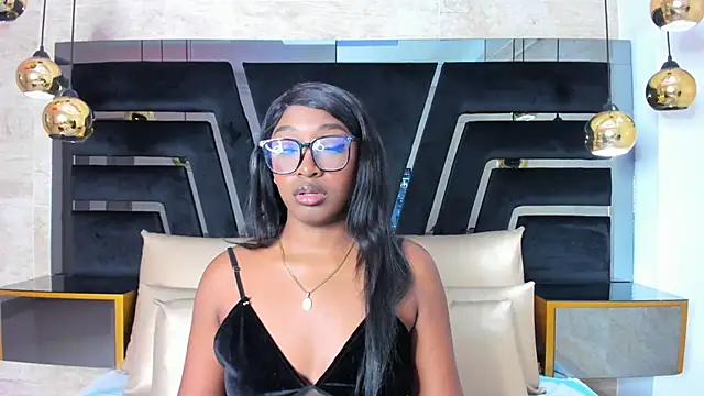 YallianaBrooks online show from February 28, 12:05 pm