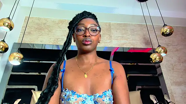 YallianaBrooks online show from December 19, 8:11 pm