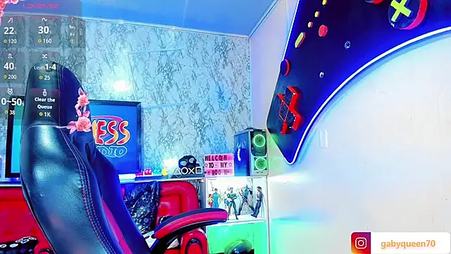 Madison Mujica online show from October 16, 11:07 am