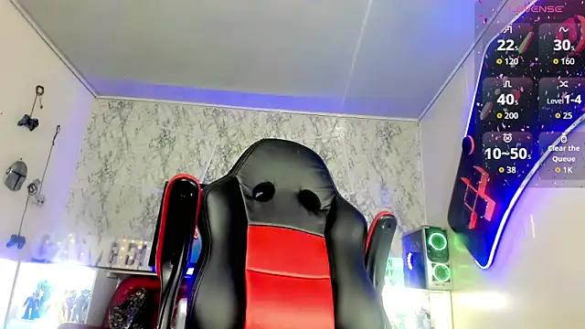 Madison Mujica online show from October 22, 11:20 am