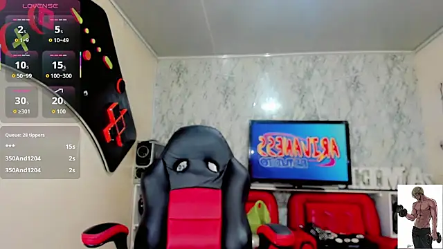 Madison Mujica online show from October 3, 11:12 am