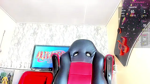 Madison Mujica online show from October 24, 11:20 am