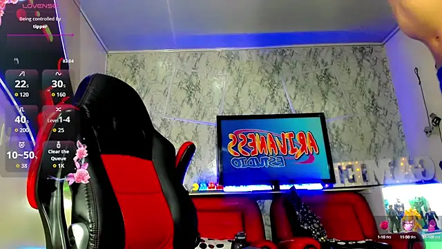 Madison Mujica online show from October 11, 11:11 am