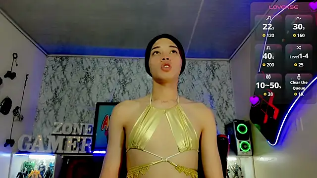 Madison Mujica online show from November 11, 11:16 am