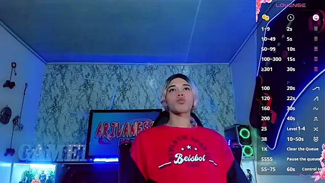 Madison Mujica online show from October 18, 11:12 am